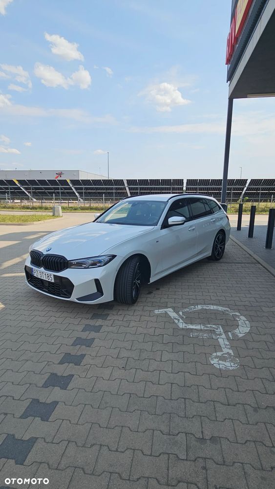 BMW Seria 3 320d xDrive mHEV M Sport - 2