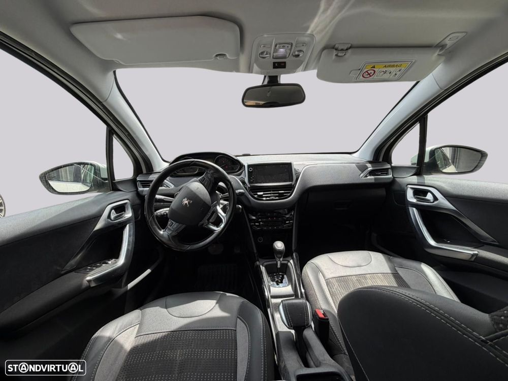 Peugeot 2008 - 10