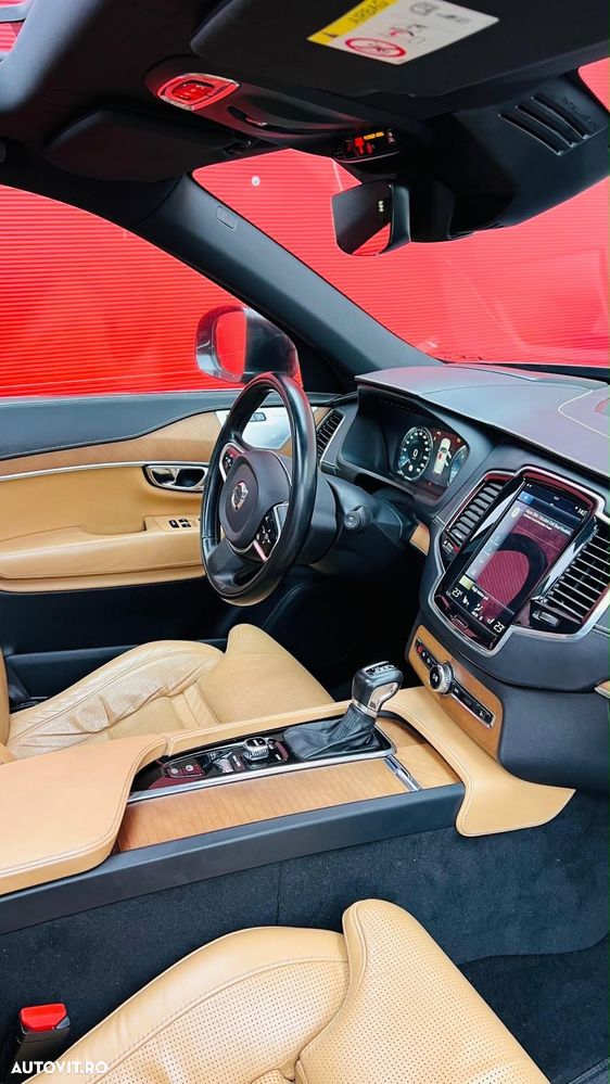 Volvo XC 90 D5 AWD R-Design - 3