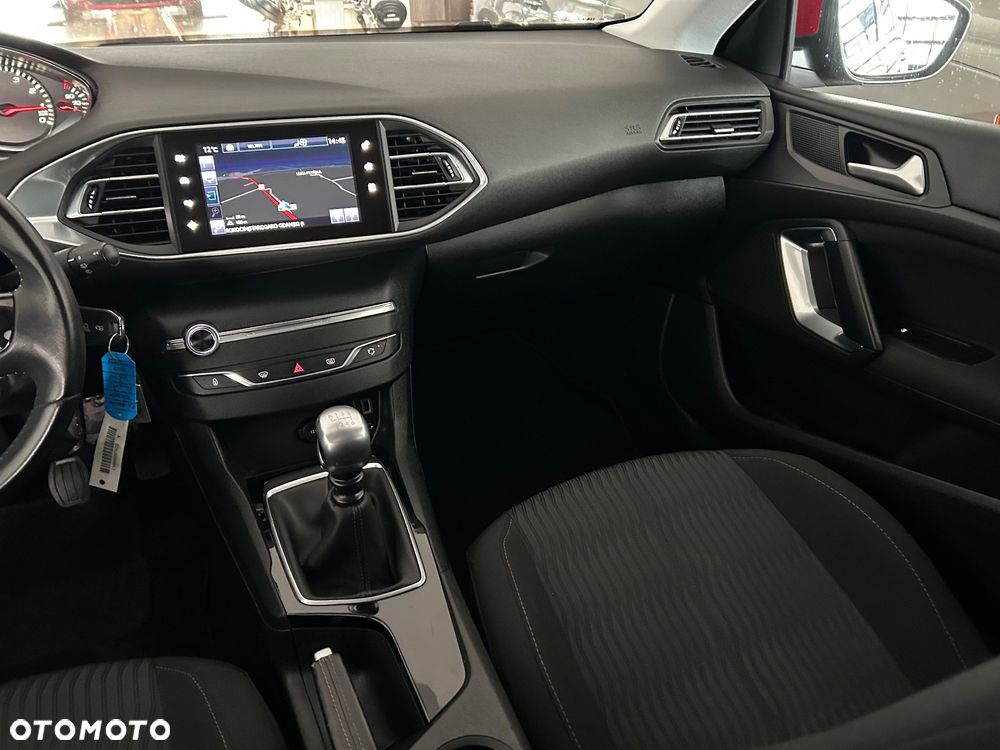 Peugeot 308 1.2 PureTech Active Pack S&S - 21