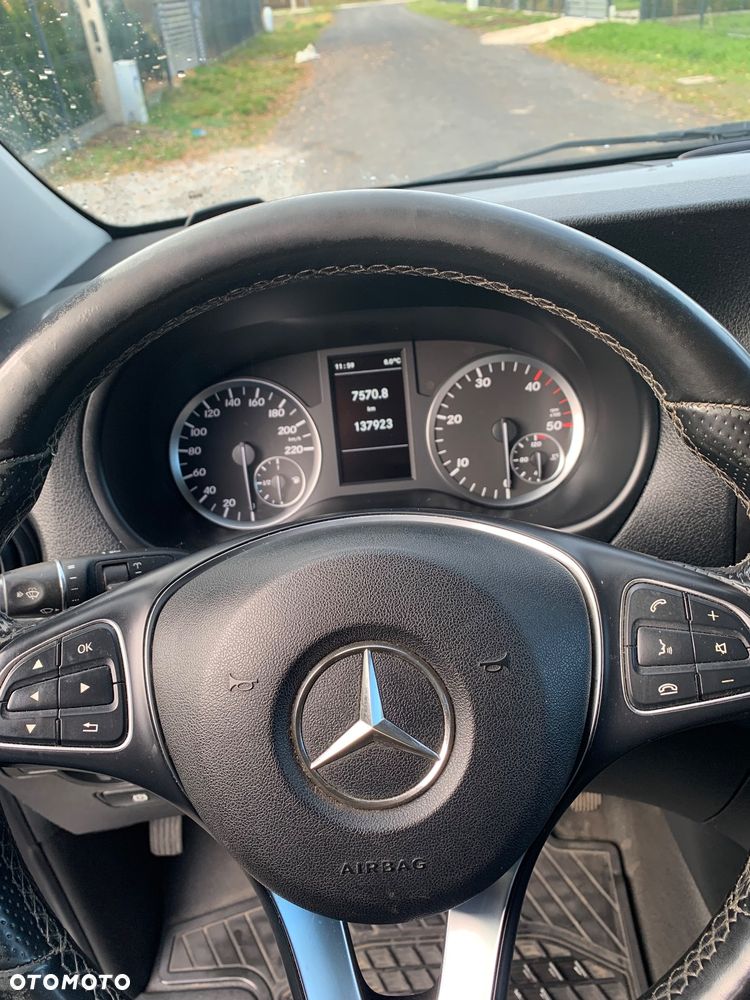 Mercedes-Benz Vito - 12