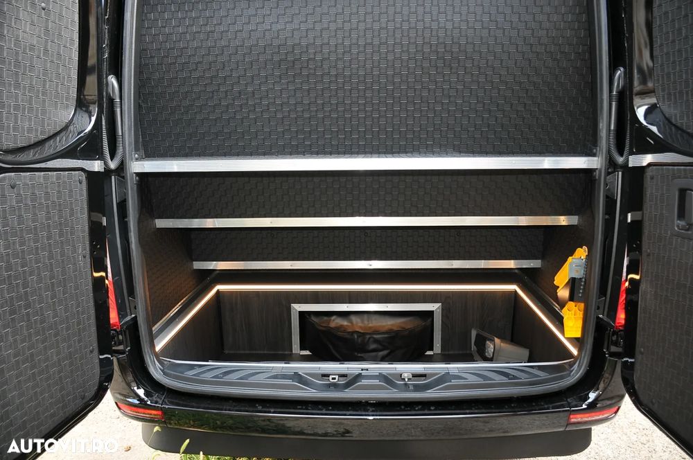 Mercedes-Benz SPRINTER - 31
