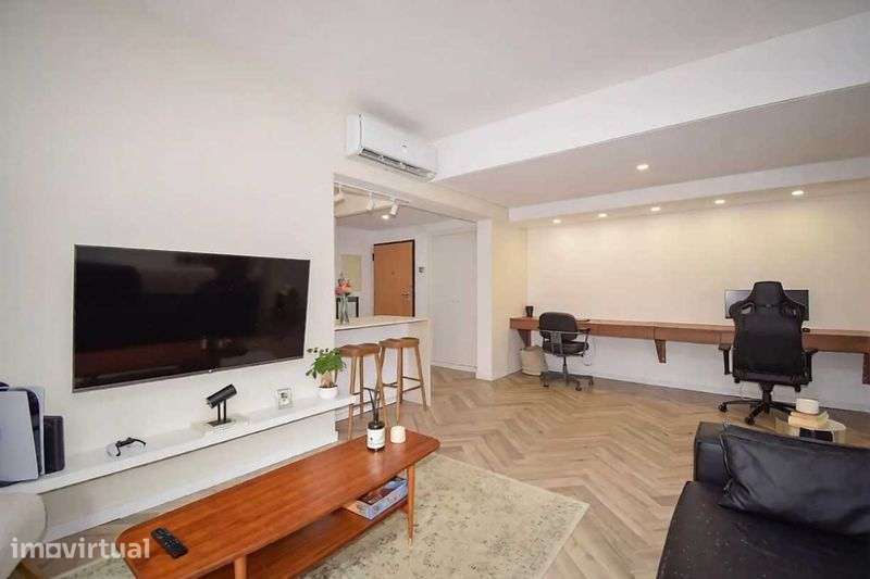 Apartamento T1 com Terraço 78m² | Metro Anjos | Arroios - Grande imagem: 2/12