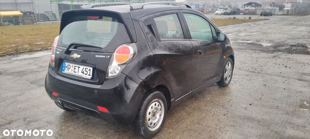 Chevrolet Spark - 23
