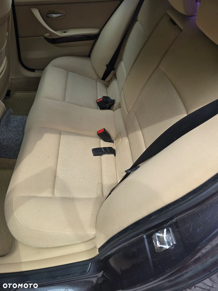 BMW Seria 3 325i - 12