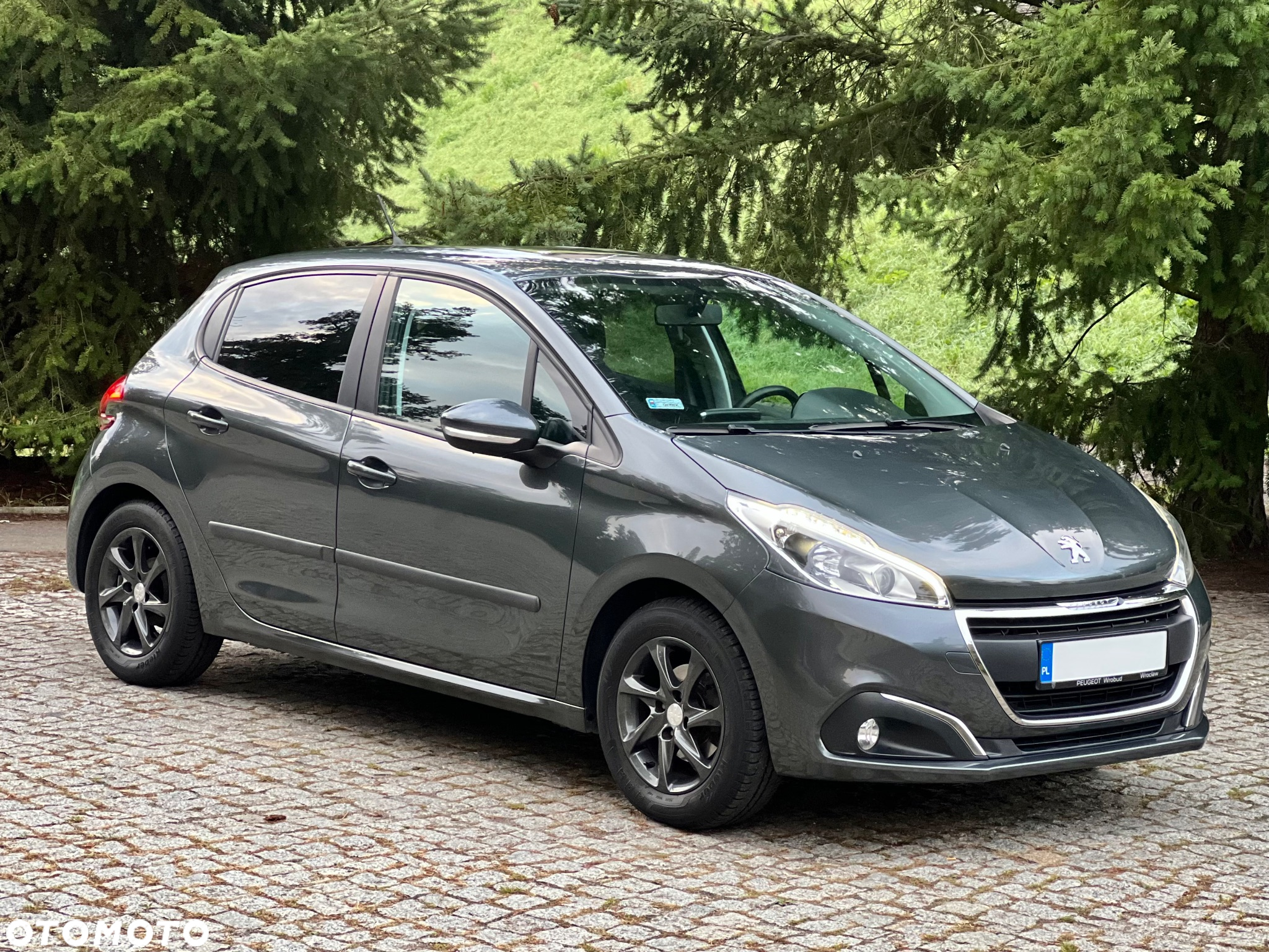 Peugeot 208 - 11