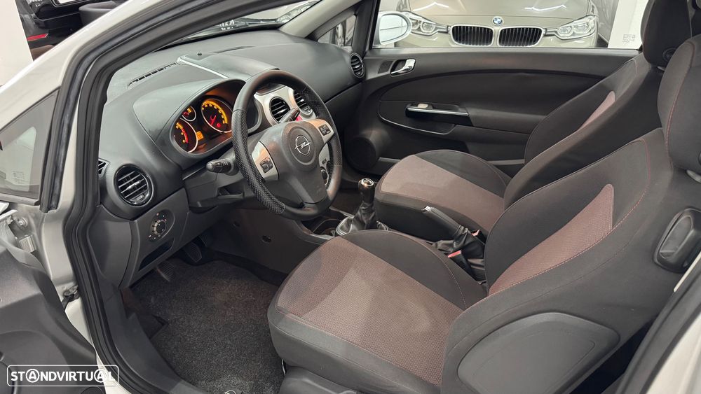 Opel Corsa 1.2 Black Edition - 7