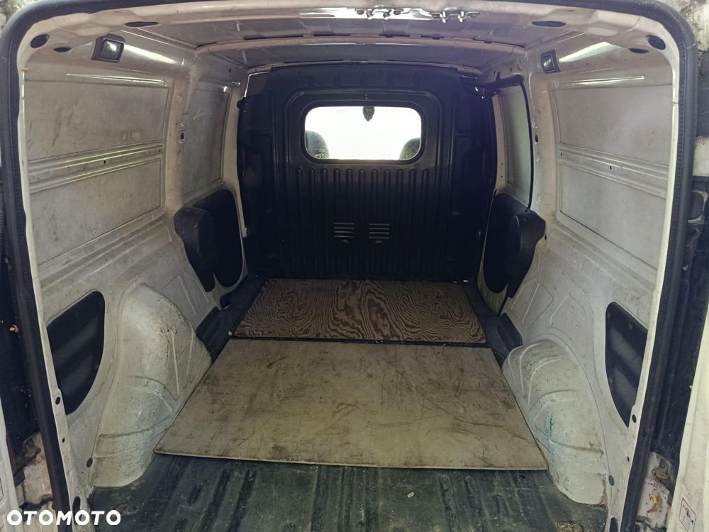 Fiat Doblo 1.9 JTD Dynamic - 8