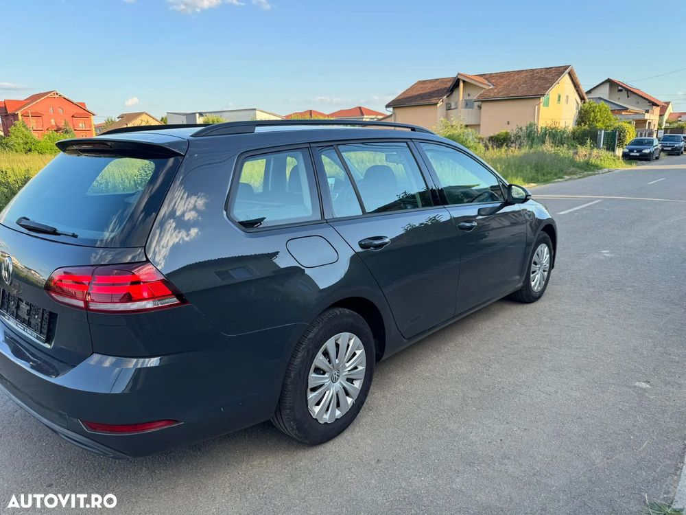 Volkswagen Golf 1.6 TDI SCR Trendline - 4