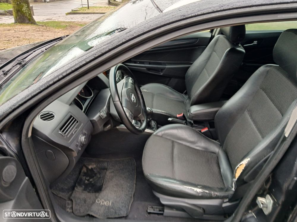 Opel Astra 1.9 CDTI Cosmo - 10