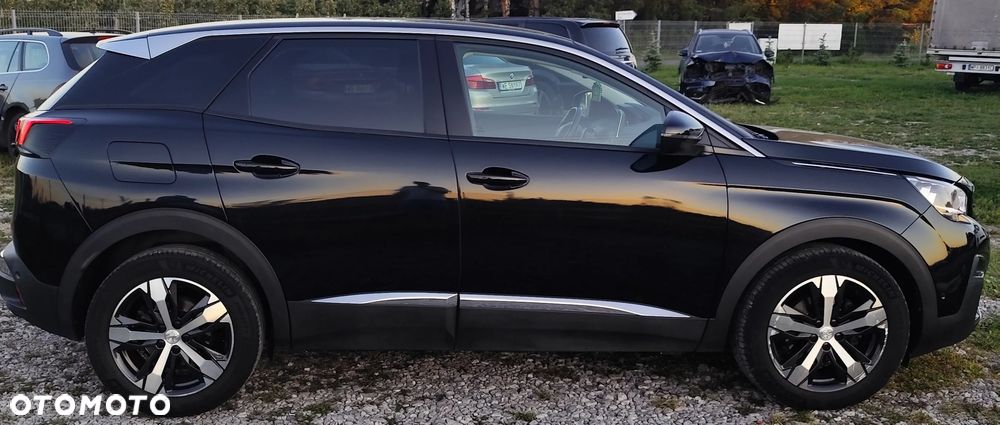 Peugeot 3008 1.2 PureTech Allure S&S EAT8 - 4