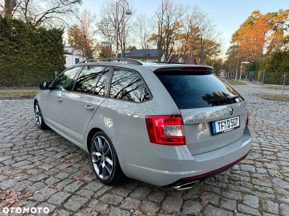 Skoda Octavia 2.0 TDI RS Challenge DSG - 5