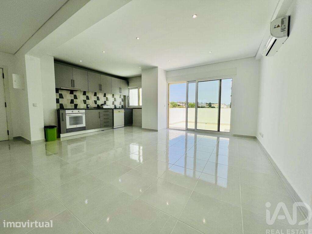 Apartamento T2 em Quarteira de 76,00 m2 - Grande imagem: 3/12