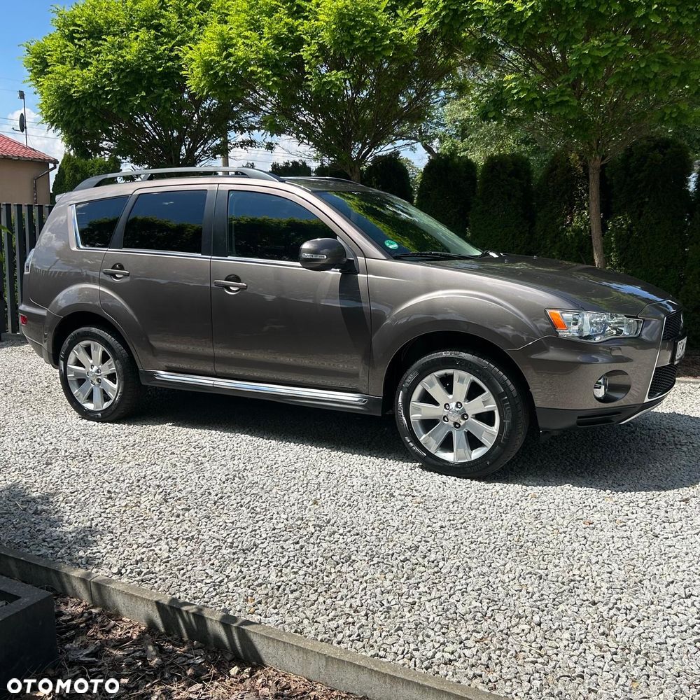 Mitsubishi Outlander 2.0 2WD CVT Diamant Edition+ - 3