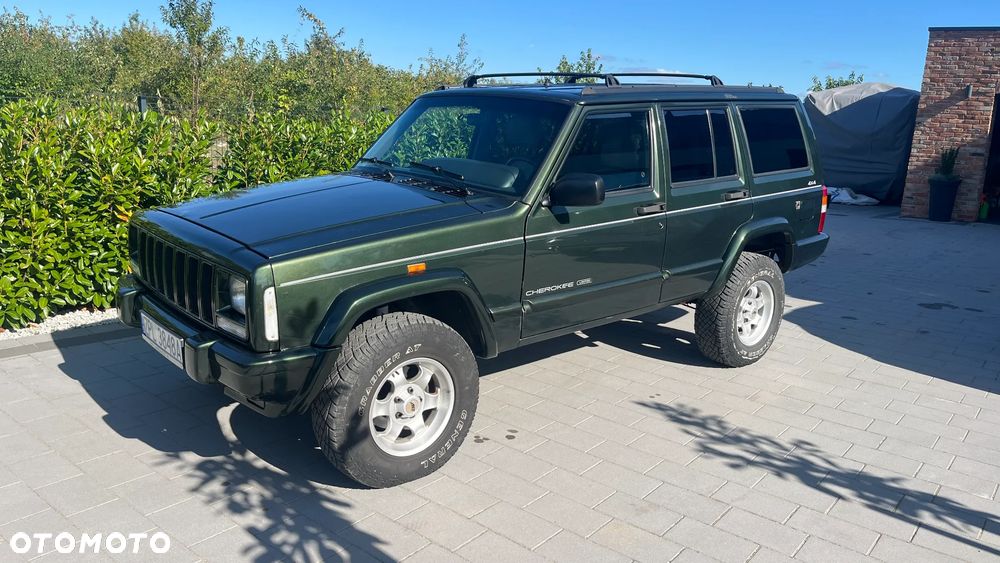 Jeep Cherokee 4.0 Limited - 14
