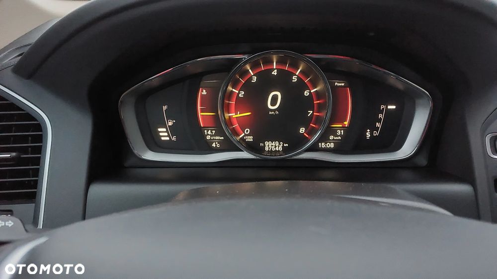 Volvo XC 60 T5 Momentum - 9