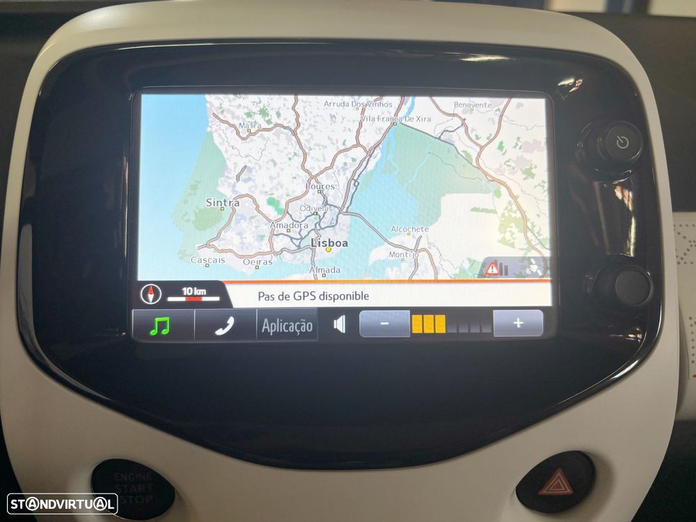 Peugeot 108 1.2 PureTech Top! Roland Garros - 42