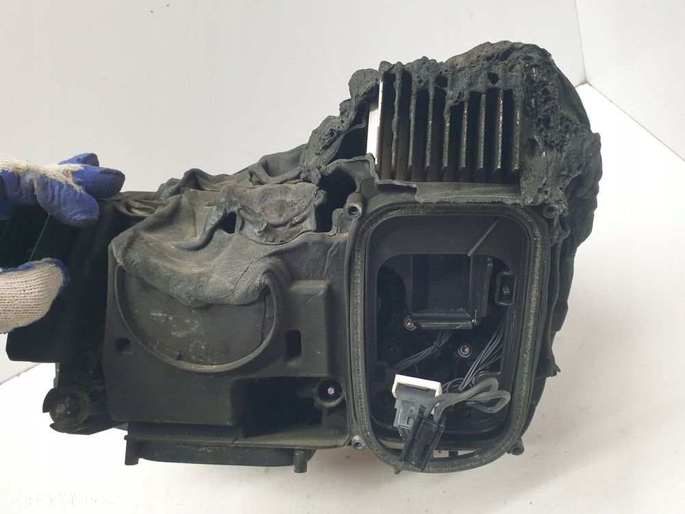 REFLEKTOR LAMPA PRZEDNIA PRAWA PRZÓD PRAWY MERCEDES W213 NA CZĘSCI - 8