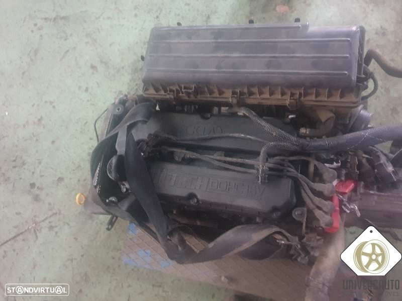 MOTOR COMPLETO KIA RIO BREAK FAMILIAR 2003 - 6