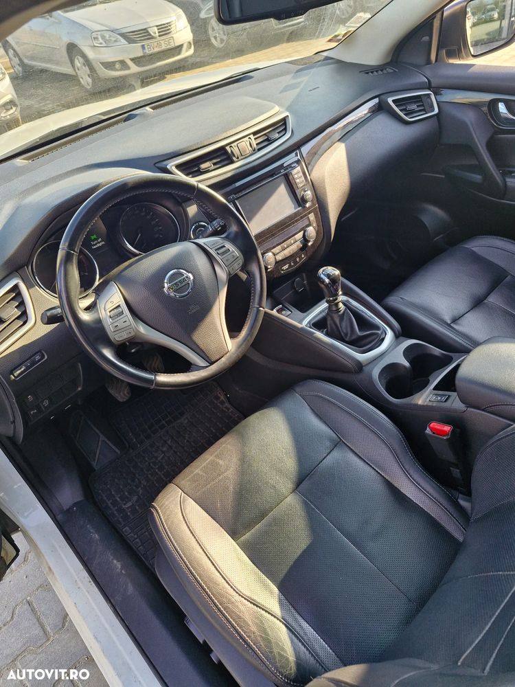 Nissan Qashqai 1.6 DCI TEKNA+ - 8