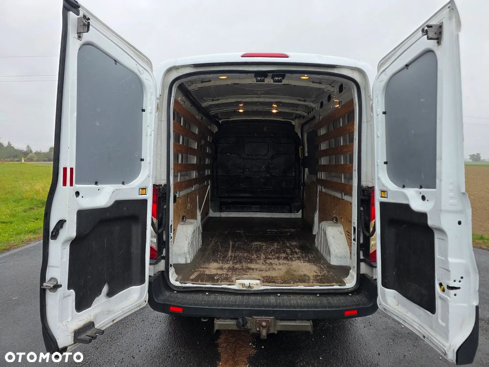 Ford Transit - 22