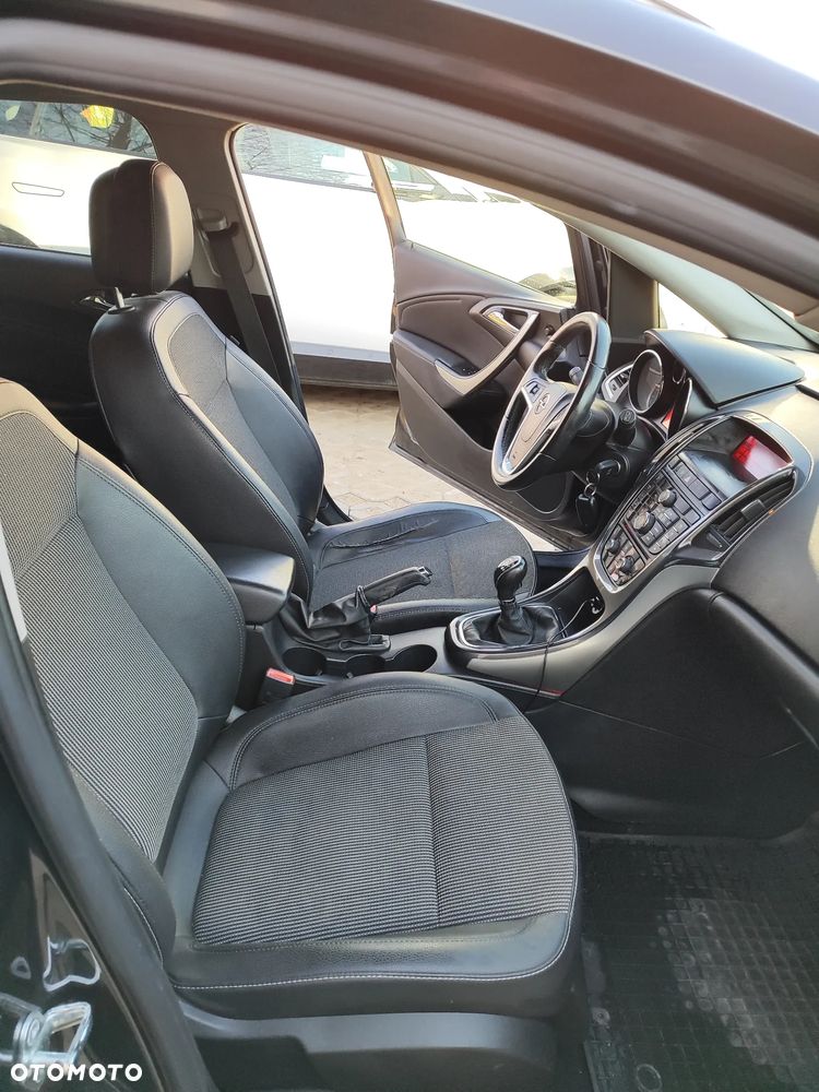 Opel Astra 1.4 T Cosmo - 6