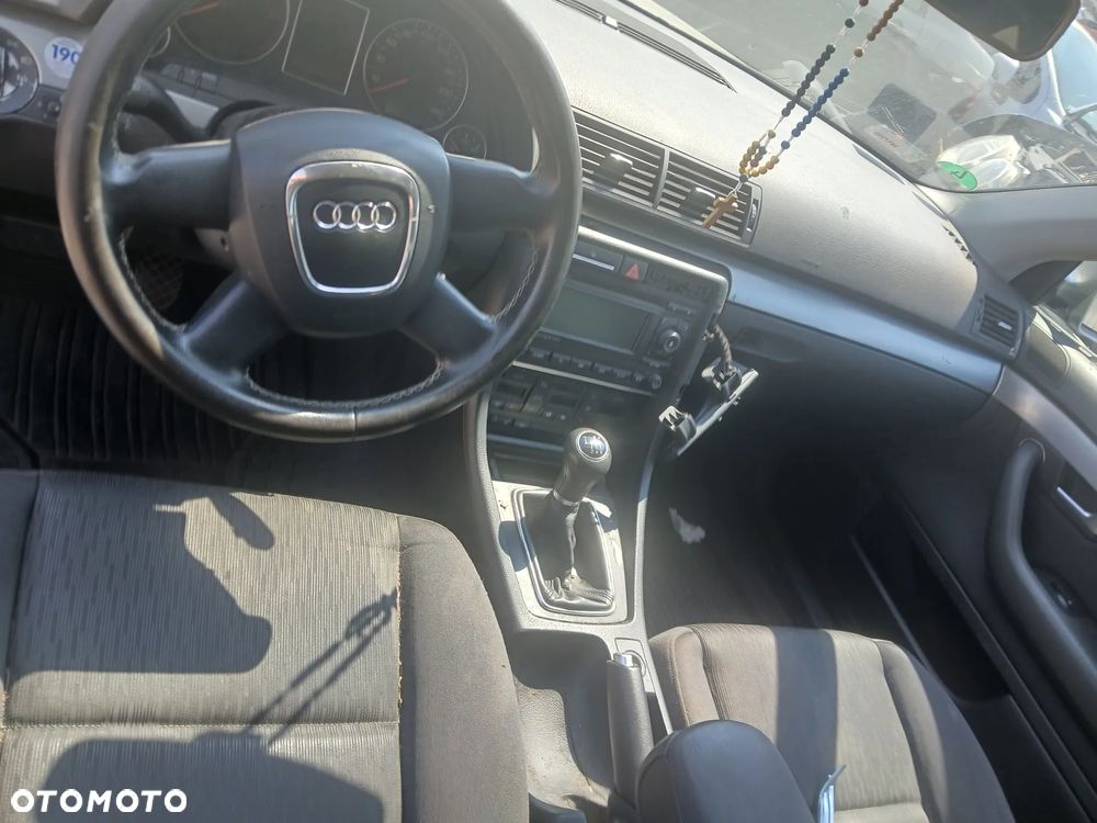 Audi A4 AVANT B7 2.0 TDI A4 LY7W  maska pokrywa silnika klapa bagażnika zderzak lampa reflektor pas przedni stop lampy halogeny przeciwmgłowe odblaski grill atrapa znaczek błotnik błotniki drzwi zbiornik wlew paliwa szyba lusterko klamka - 8