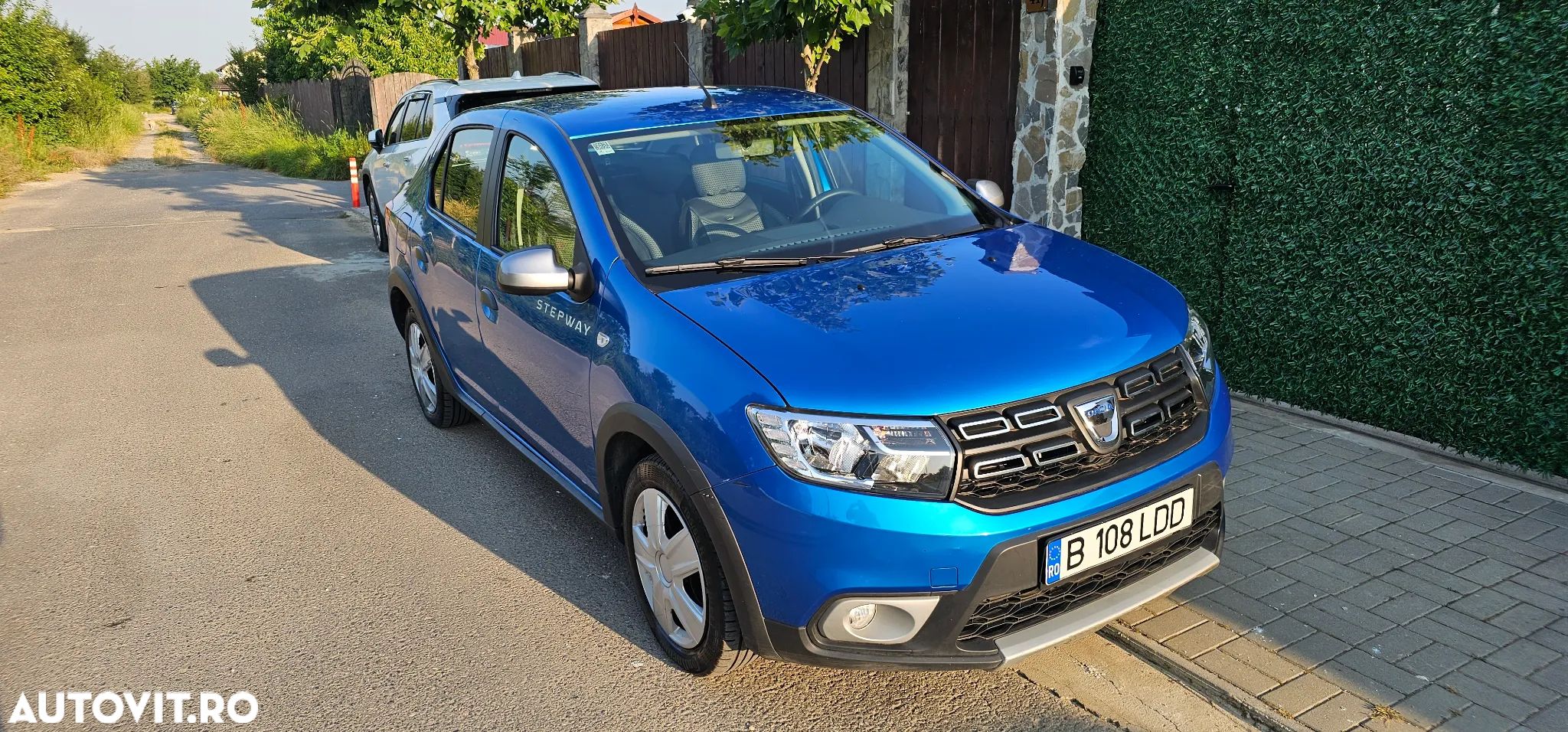 Dacia Logan Stepway TCe 100 GPL - 1