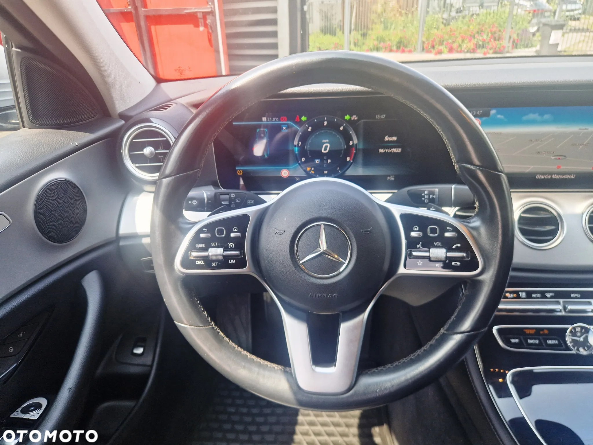 Mercedes-Benz Klasa E 200 d 9G-TRONIC - 19