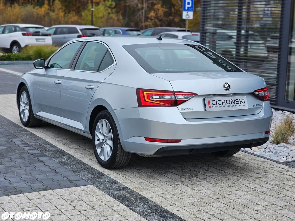 Skoda Superb 1.5 TSI Ambition - 28