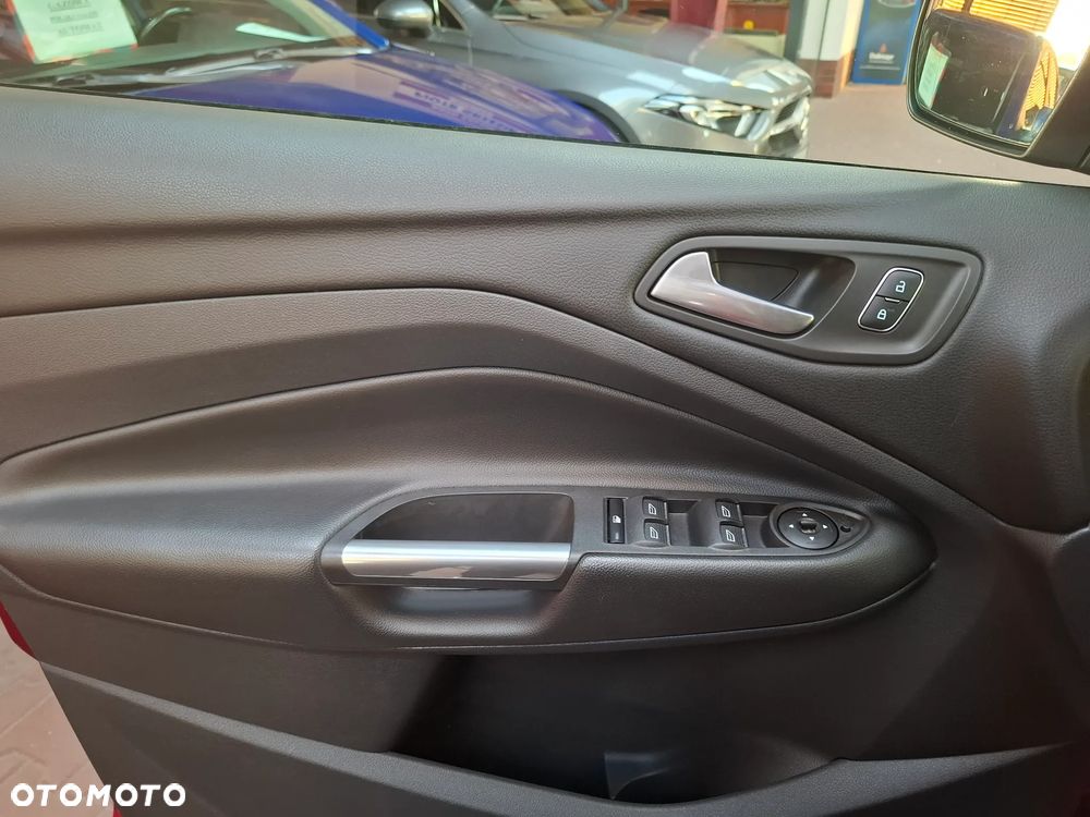 Ford Kuga - 7