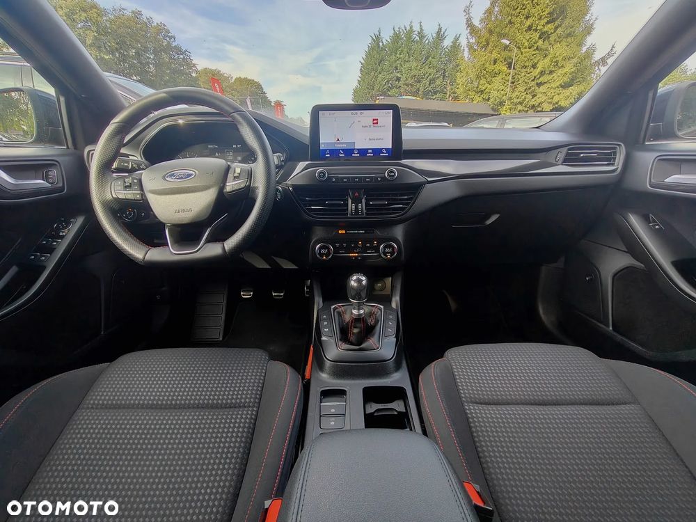 Ford Focus 1.5 EcoBoost Start-Stopp-System ST-LINE - 21