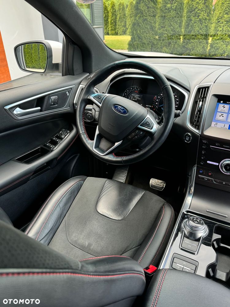 Ford Edge 2.0 EcoBlue Twin-Turbo 4WD ST-Line - 19