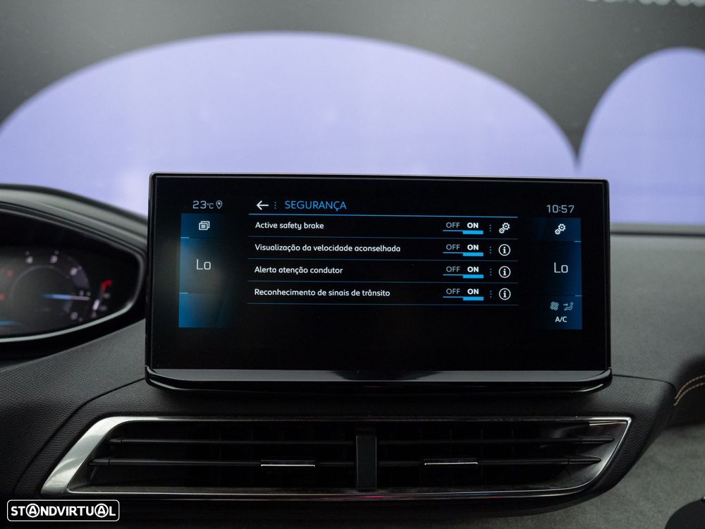 Peugeot 3008 1.5 BlueHDi GT EAT8 - 31