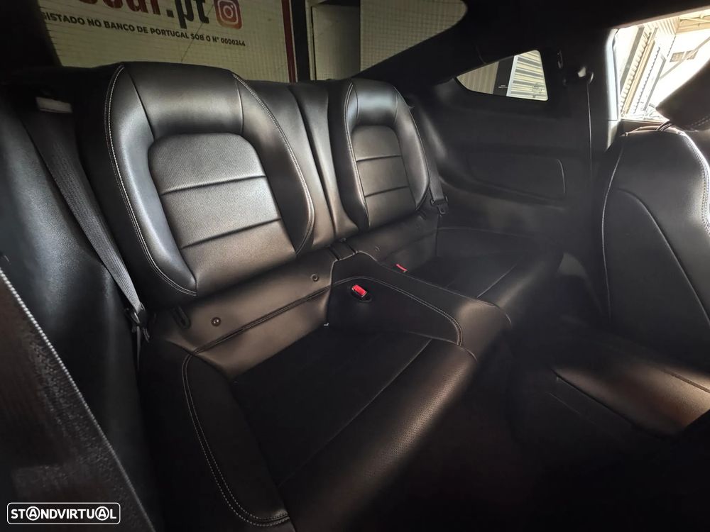 Ford Mustang 2.3i EcoBoost - 23