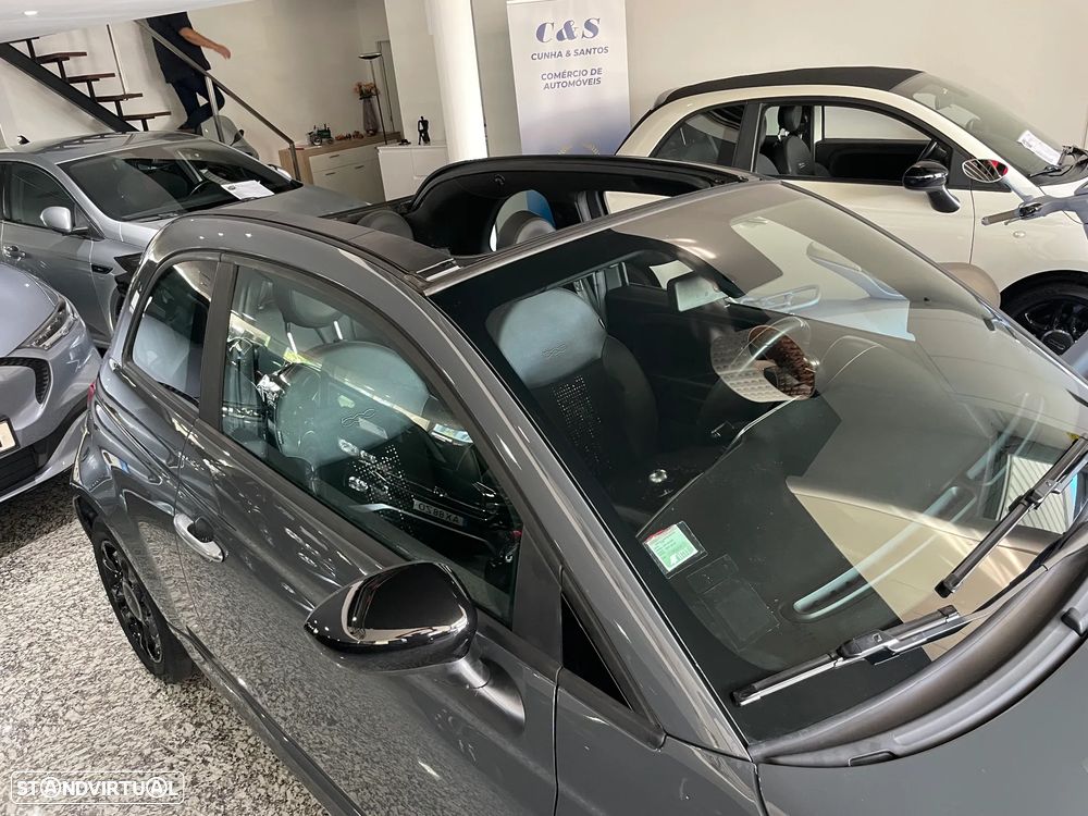 Fiat 500C 1.0 Hybrid Connect - 12