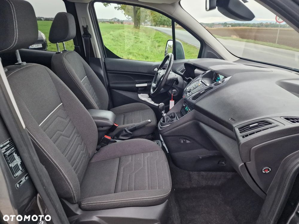 Ford Tourneo Connect 1.5 TDCi Start-Stop Titanium - 28