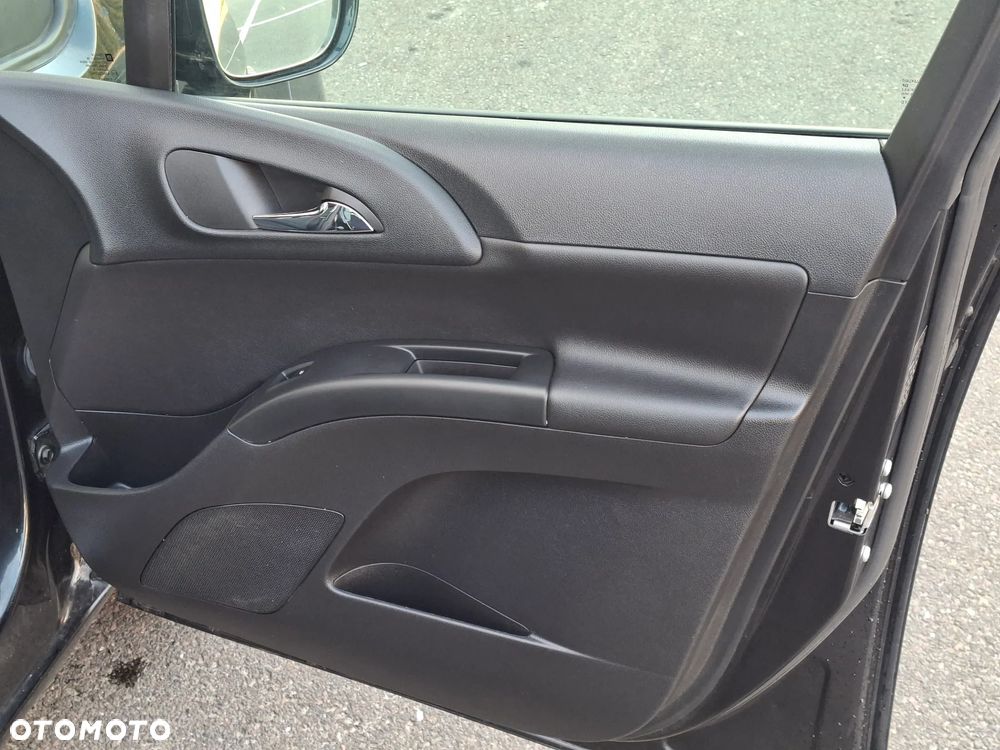 Opel Meriva 1.4 T Cosmo - 19
