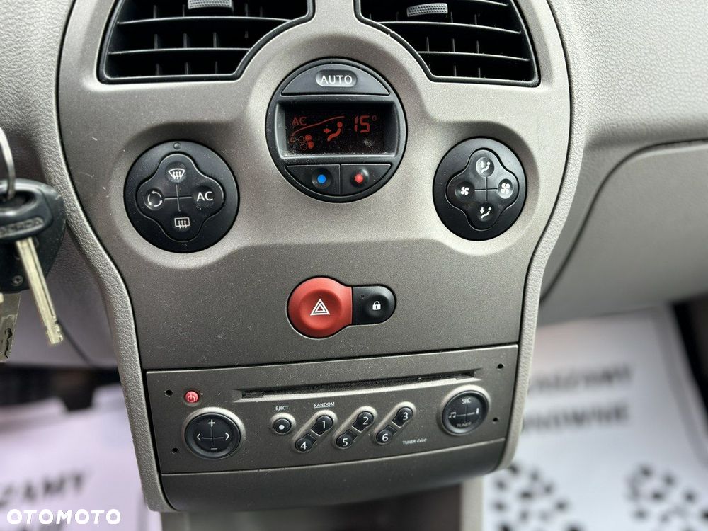 Renault Modus 1.4 16V Alize - 17