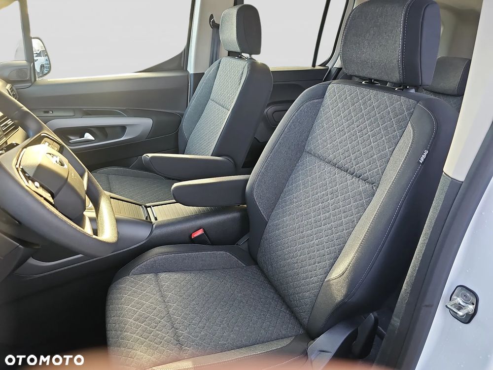 Opel Combo XL (bryg.) - 12
