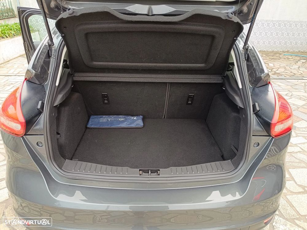 Ford Focus 1.5 TDCi Titanium - 19