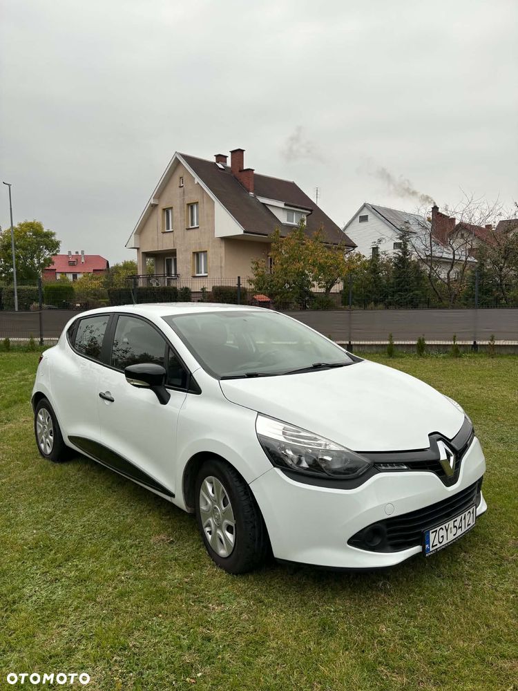 Renault Clio - 6
