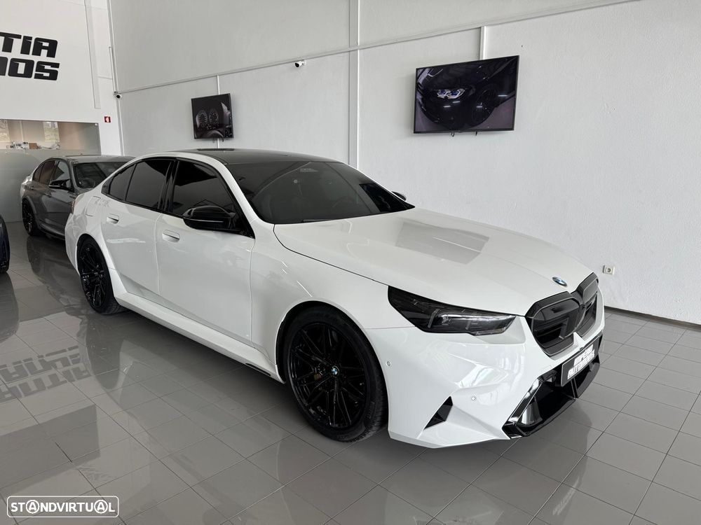 BMW M5 Standard — photo 4