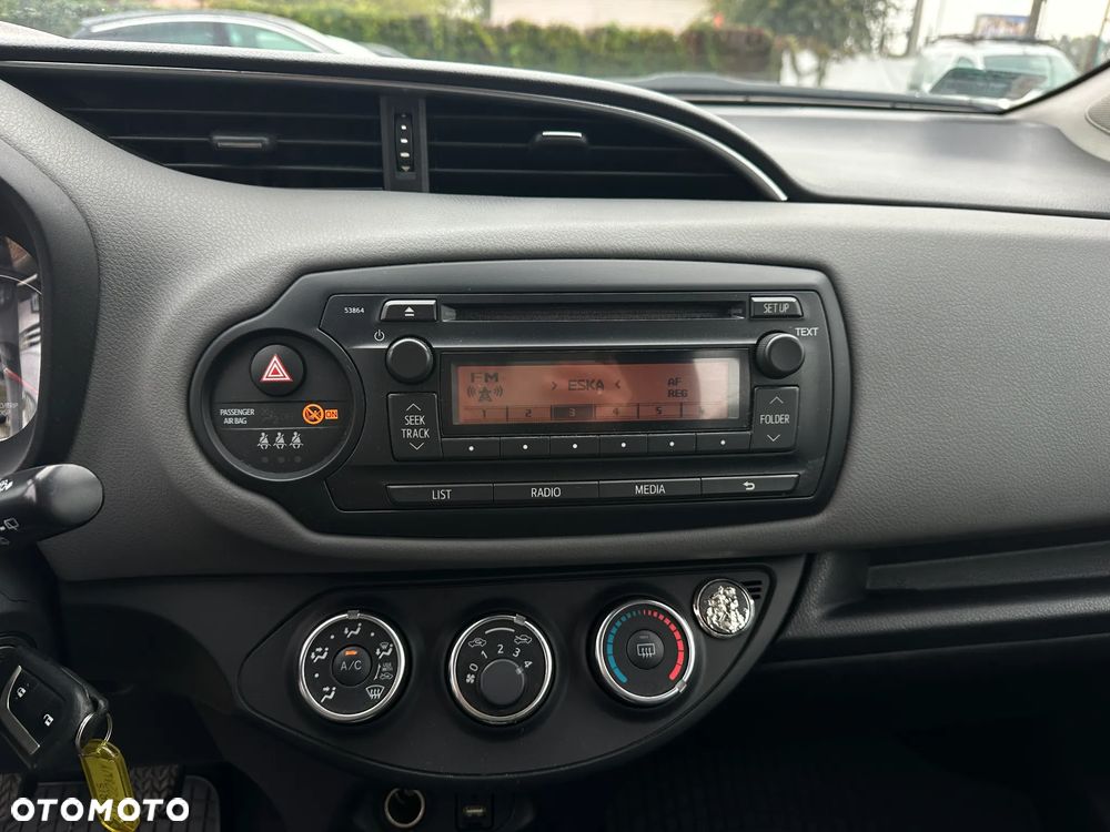 Toyota Yaris - 17