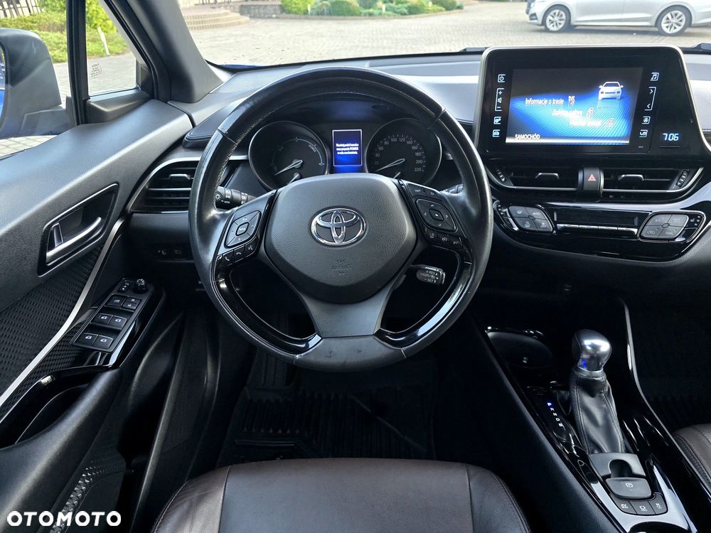 Toyota C-HR - 11