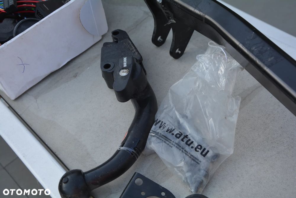 Hyundai I10 2020-   -  hak wypinany Brink na klucz z modułem i wiązką - 4
