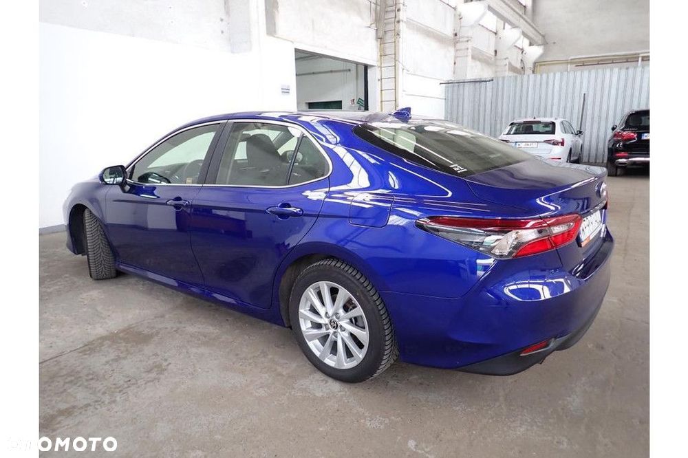 Toyota Camry 2023 photo 3