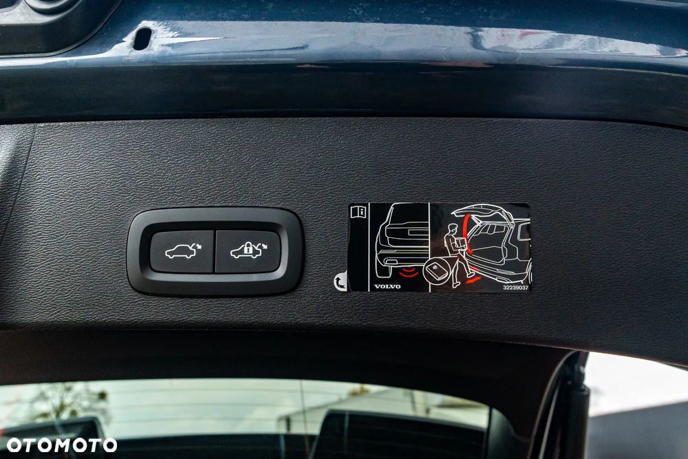 Volvo XC 40 T5 AWD Inscription - 27