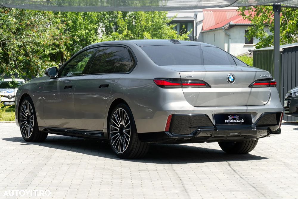BMW Seria 7 740d xDrive MHEV - 5