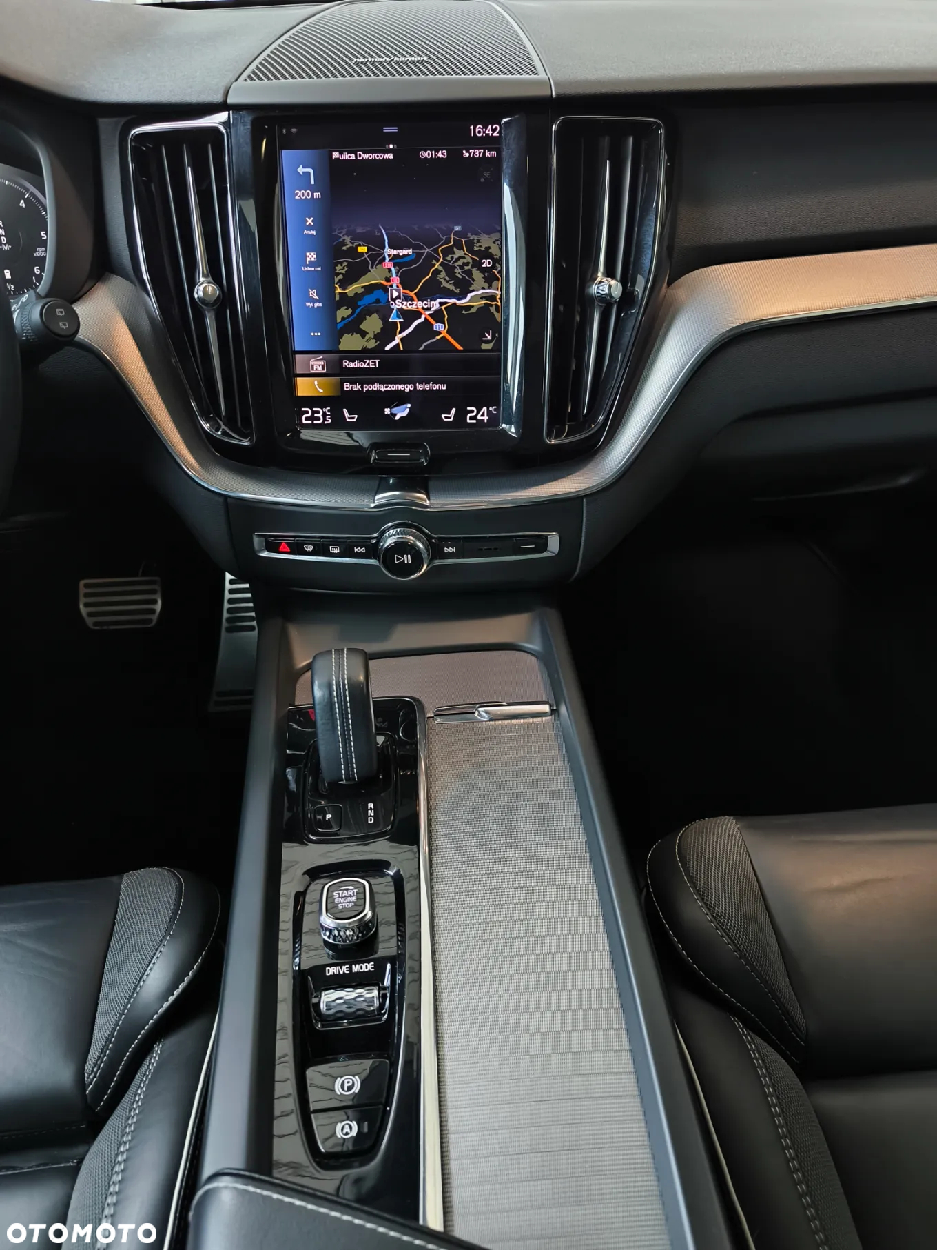 Volvo XC 60 D5 AWD R-Design - 22